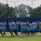 Persib Bandung latihan setelah libur Idulfitri di lapangan pendamping Stadion Gelora Bandung Lautan Api (GBLA), Kota Bandung, Rabu (25-3-2026). (Bola.com/Erwin Snaz)