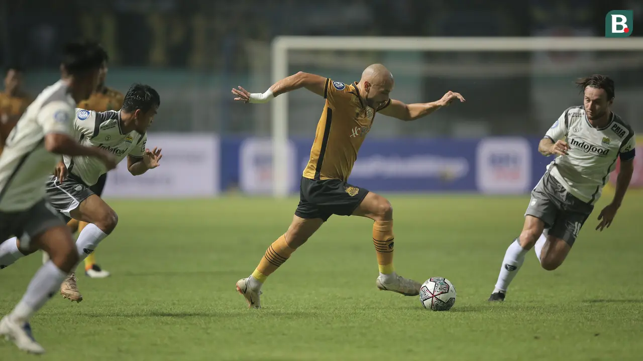 BRI Liga 1 2022/2023: Bhayangkara FC vs Persib Bandung
