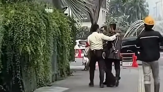 Perusahaan Lindungi Satpam yang Cekcok dengan Pengemudi Alphard