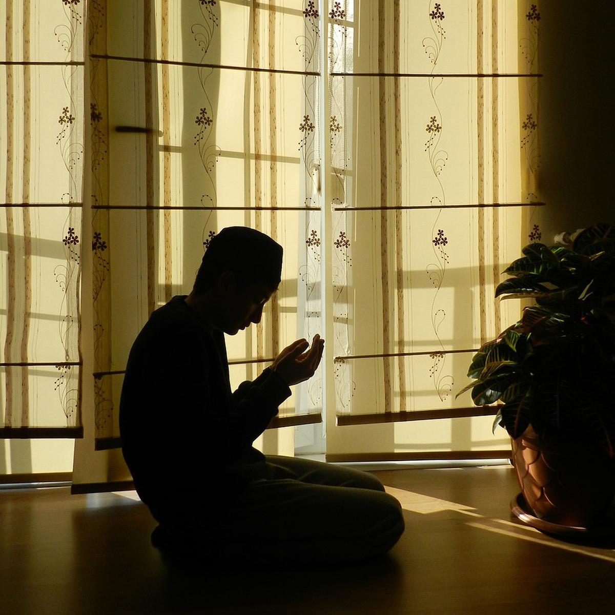 Doa Setelah Sholat Isyroq Latin dan Artinya, Perlu Diketahui