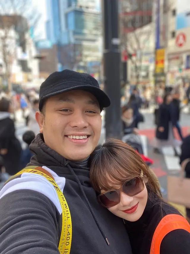 [Fimela] Gilang Dirga dan Adiezty Fersa