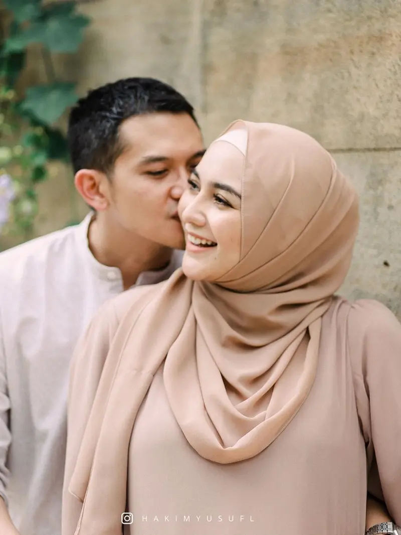 7 Potret Citra Kirana dan Rezky Aditya saat Babymoon, Mesra Banget