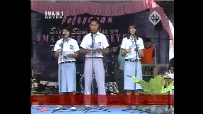 Wkwkwk, Puisi 'Burung' Anak SMA Ini Kocak Abis-abisan!