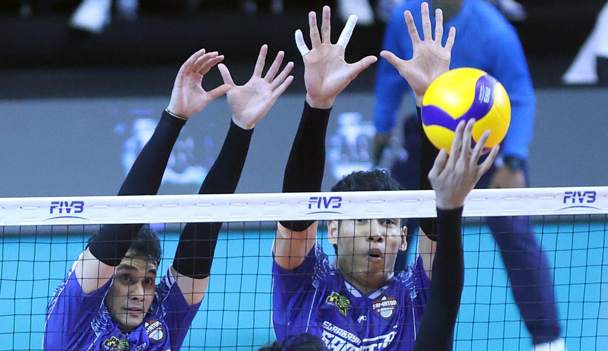 Manajer tim Samator, Hadi Sampurno tak bisa menyembunyikan rasa syukurnya atas kemenangan hari ini, "Akhirnya kita bisa menebus hasil kemarin, karena hari ini anak-anak bermain cukup baik," kata Hadi Sampurno. (Dok. PBVSI)