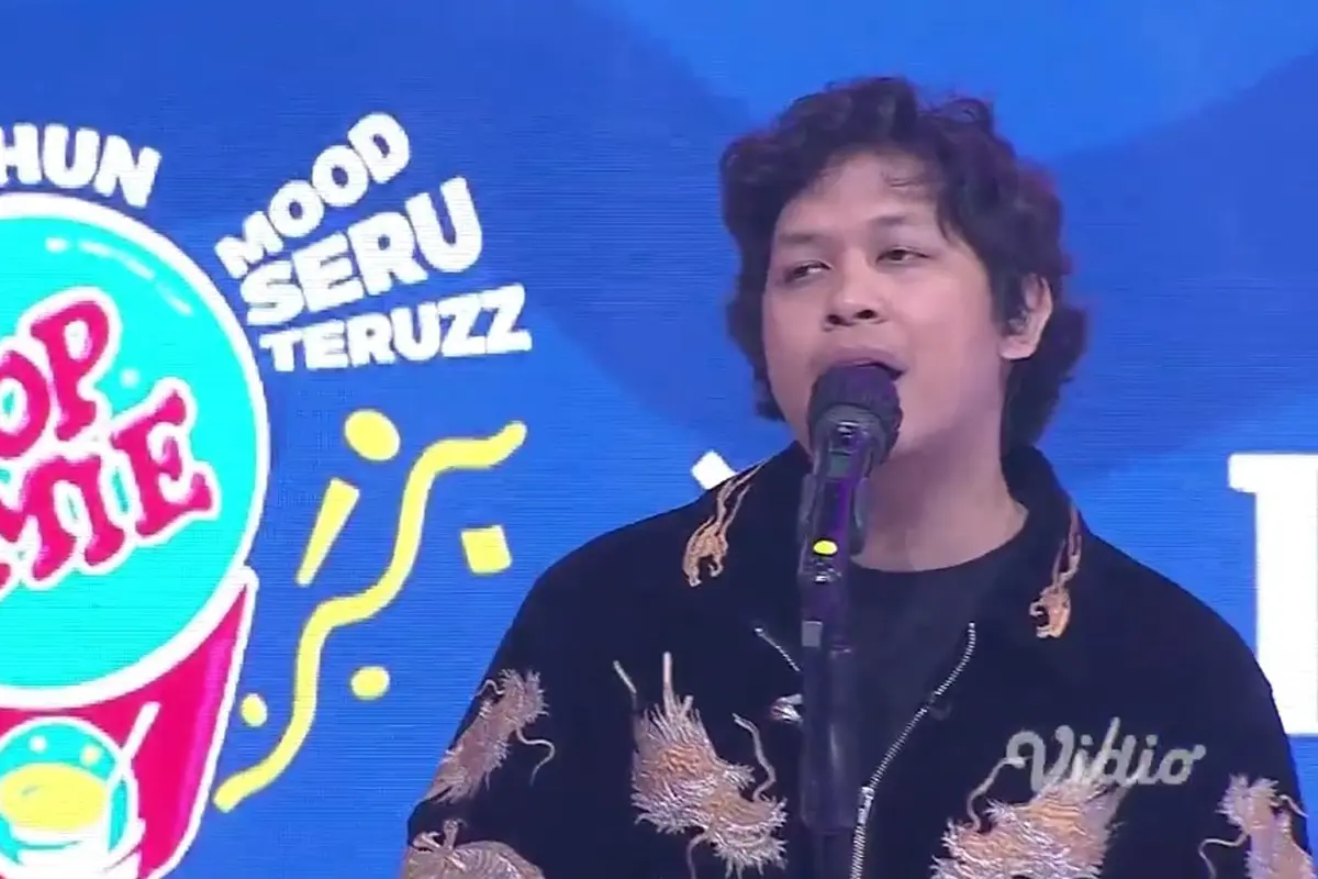 Kolaborasi Seru Hindia X Pop Mie di Pop Mie Sobi Party, Hadirkan Lagu ‘Aku Rasa Kita Selamanya’