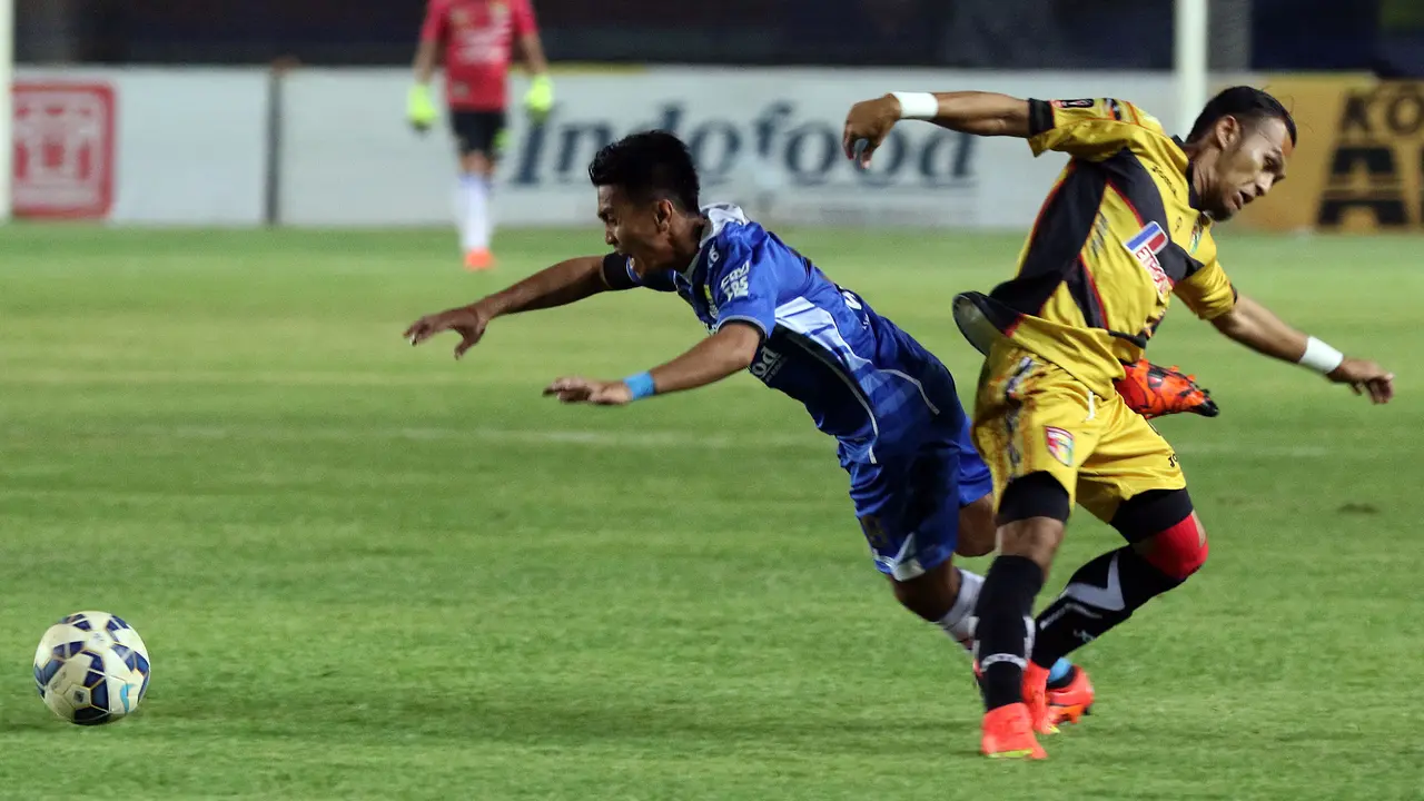 Persib Bandung Vs Mitra Kukar