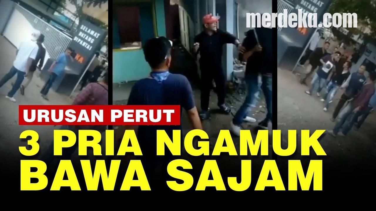 VIDEO: Duit Makan Telat Cair, Tiga Pria Bersajam Ngamuk di Pantai Tiska Lampung