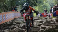Diwarnai Aksi Ekstrem dan Kecepatan Tinggi, Lebih dari 200 Downhiller Bersaing Sengit di Lereng Ijen