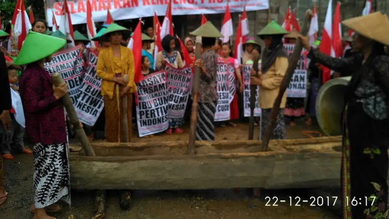 Upaya Ibu-ibu Kendeng Mengembalikan Makna Hari Ibu