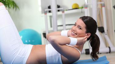 Cara Membentuk Perut Dengan Side Plank Beauty Fimela Com