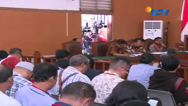 Kamis (7/12) Pengadilan Negeri Jakarta Selatan gelar sidang perdana prapeladilan kasus korupsi KTP elektronik Ketua DPR RI Setya Novanto.