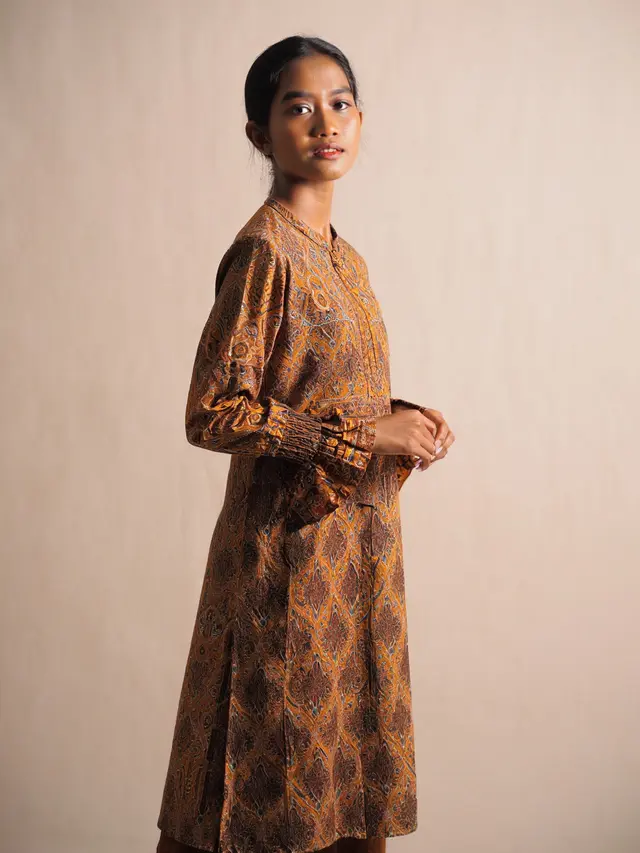 Tunik Batik Lengan Panjang Wanita