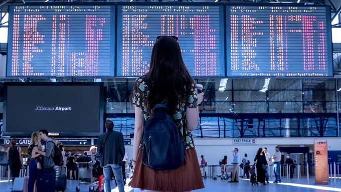 travelling women