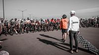 Sebanyak 126 atlet turut memeriahkan kompetisi balap sepeda dengan tema "Tercepat Challenge Crit Race Series" yang digelar di Pantai Indah Kapuk. (dok. ASC Cycling Challenge)