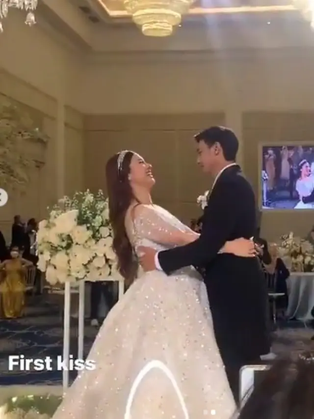 6 Momen Resepsi Pernikahan Felicya Angelista dan Caesar Hito, Penuh Kebahagiaan