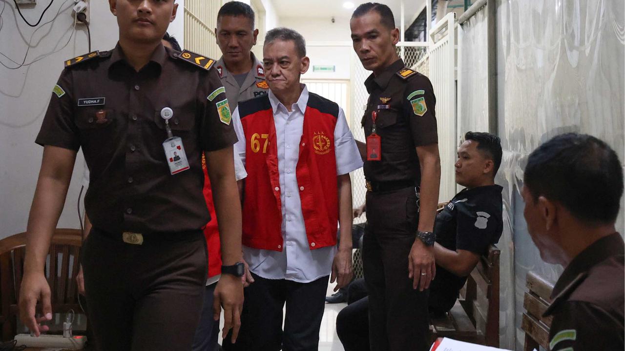 FOTO: Fariz RM Dituntut 6 Tahun Penjara atas Kasus Narkotika