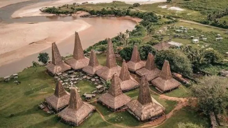 Desa Ratenggaro Sumba, Tempat Aurel Hermansyah-Atta Halilintar Foto Prewedding