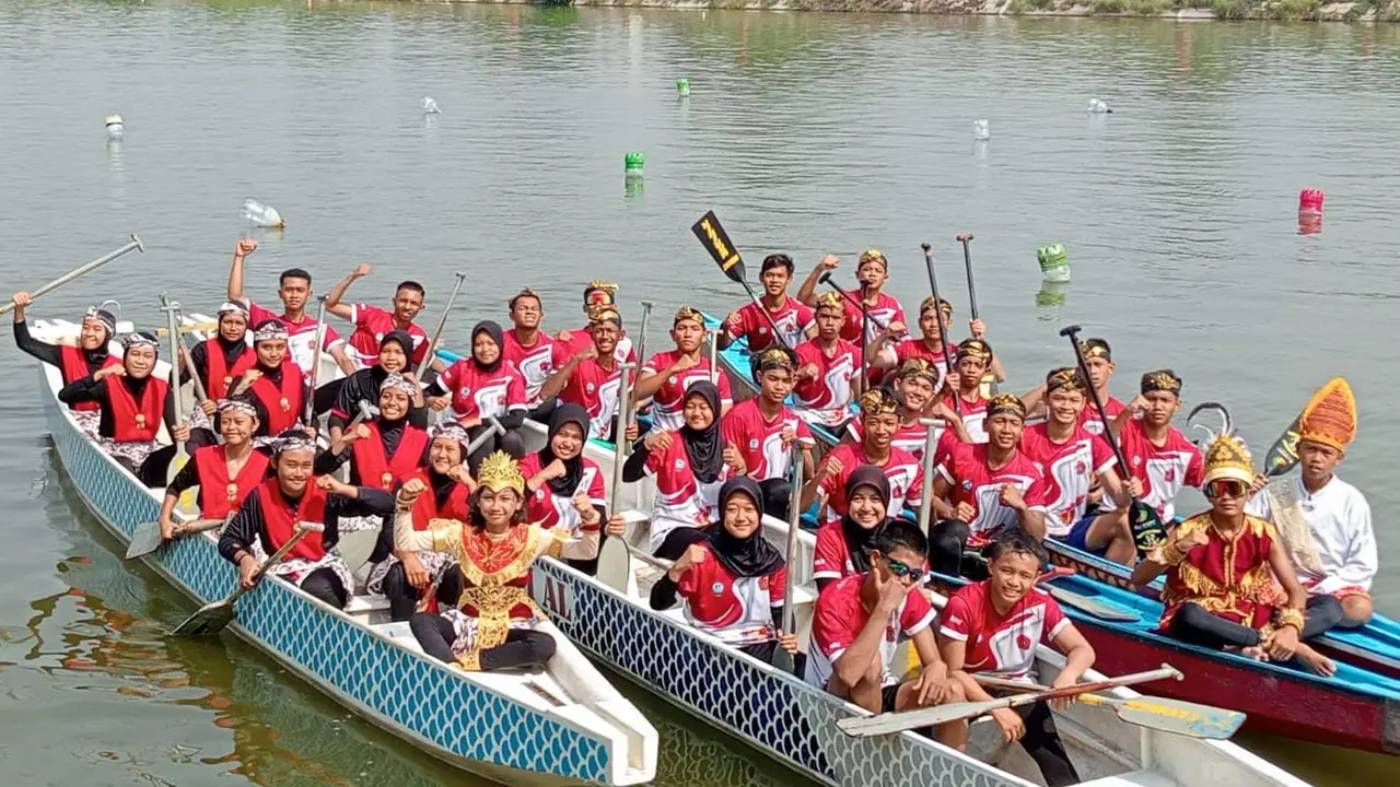 Kepala Departemen Ilmu Pengetahuan dan Teknologi (Kadepiptek) Akademi Angkatan Laut (AAL), Kolonel Marinir Kakung Priyambodo berkomitmen membangun Generasi Z dan Alfa sebagai Pejuang Prestasi dalam olahraga perairan.