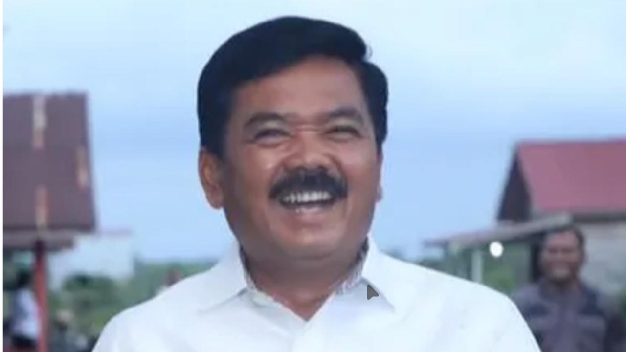 Momen Mantan Panglima TNI Nyinden di Depan Sinden Asli, Warga Sampai Melongo Mendengarnya