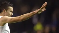 Tak Lolos Liga Champions, RvP Angkat Koper dari MU