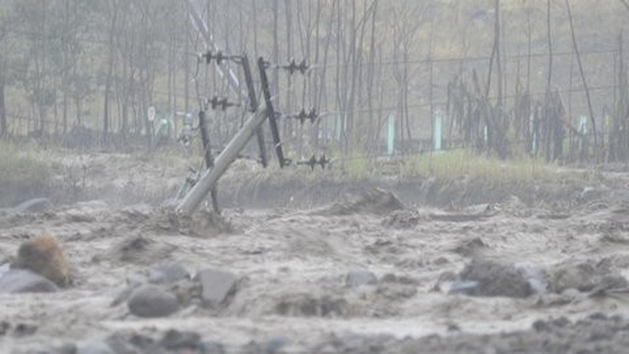 Banjir lahar dingin di Sitaro terjang rumah warga dan kantor