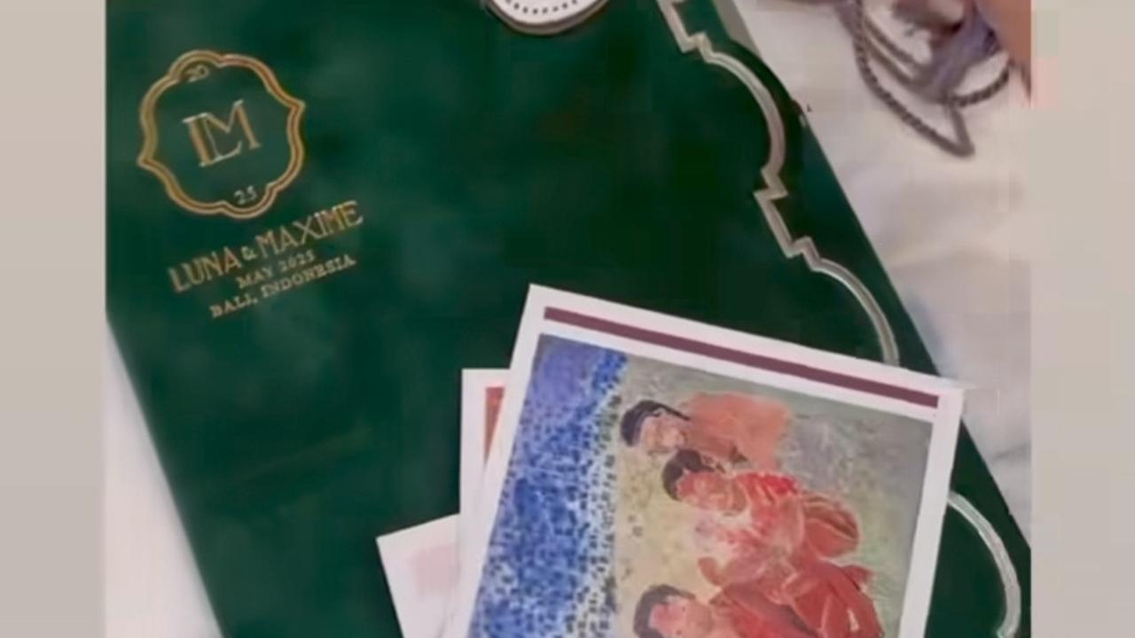 Potret Detail Undangan Pernikahan Luna Maya & Maxime Bouttier, Mewah Berwarna Hijau Emerald