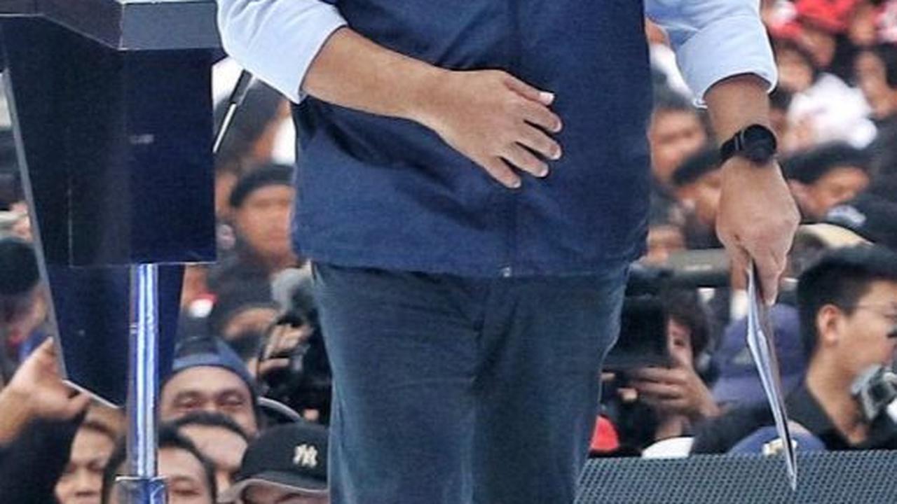 "Kami berkumpul di tempat ini dari seluruh lokasi di Indonesia untuk menyatakan bahwa kami ingin perubahan dan perbaikan untuk Indonesia,"