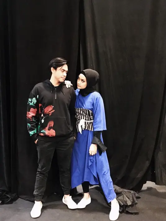 Begitu juga saat usia putranya beranjak naik, kedua pasangan ini juga akan menerapkan cara yang berbeda lagi. (Instagram/ayudiac)