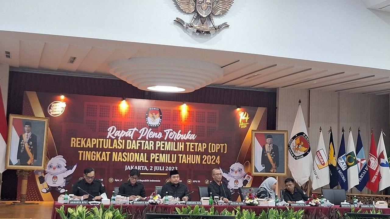 Hasyim menyebut seharusnya Bawaslu mengetahui bahwa ada unsur kehati-hatian dalam mengelola data pribadi bakal calon legislatif yang mendaftar.<br>