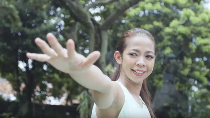 1 Raga Banyak Profesi, Seorang Instruktur Yoga Tangguh Menjalaninya