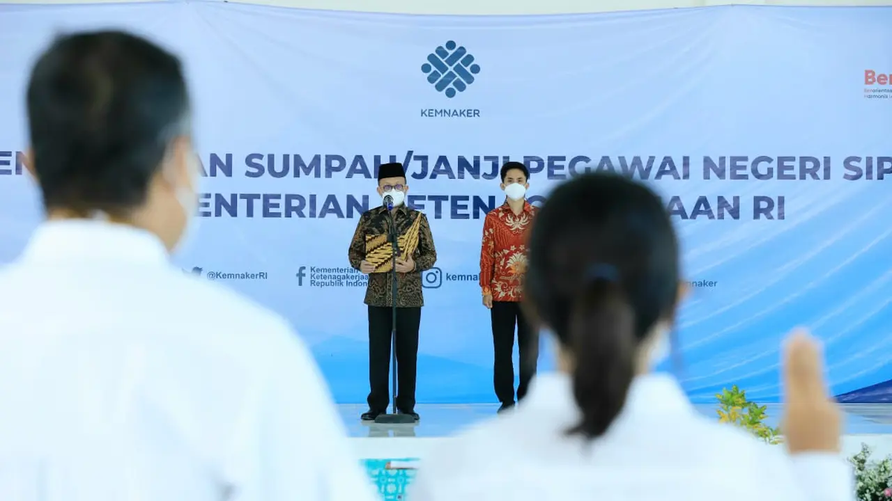 Lantik 37 CPNS, Sekjen Kemnaker Ingatkan Pentingnya Integritas dan Kompetensi