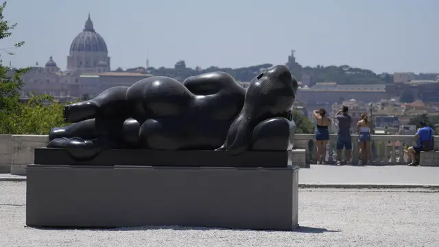 museum terbuka Mendiang seniman Kolombia Botero