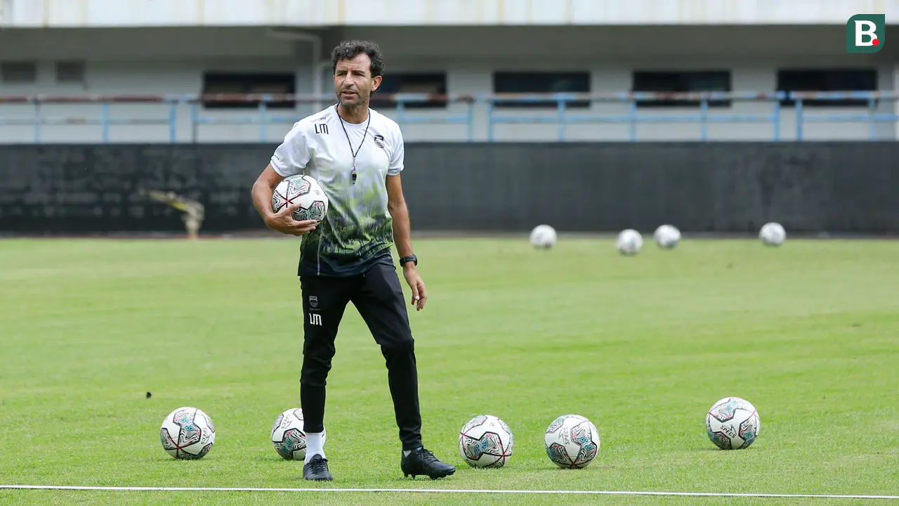 Foto: Persib Bandung Kembali Gelar Latihan Paska Libur Tragedi Kanjuruhan