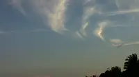 Awan Berbentuk Lafaz Allah Muncul di Langit Gorontalo