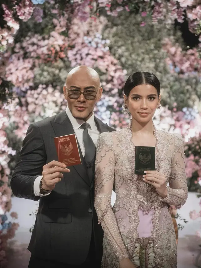 Deddy Corbuzier dan Sabrina Choirunnisa