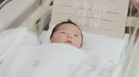 6 Pose Dante Oliver Putra Chelsea Olivia dan Glenn Alinskie, Baru Lahir Ingin Menjelajah Dunia