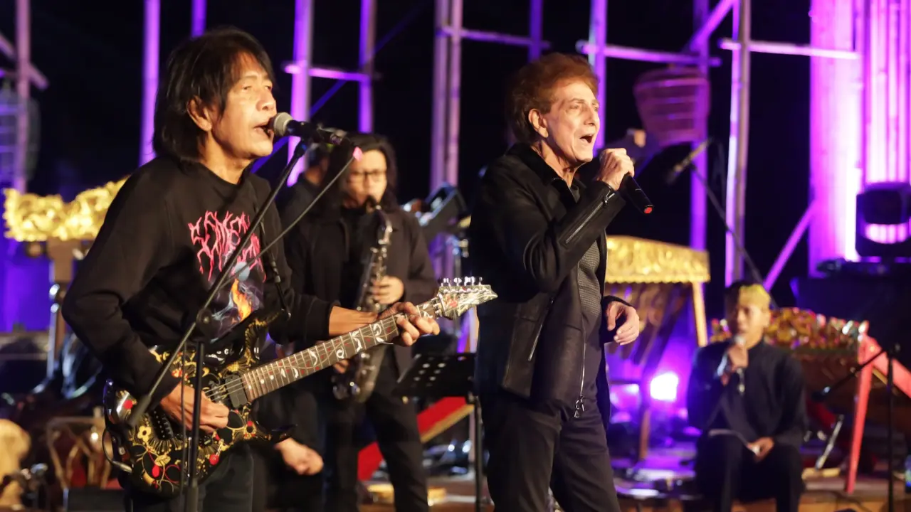 Ian Antono - Achmad Albar