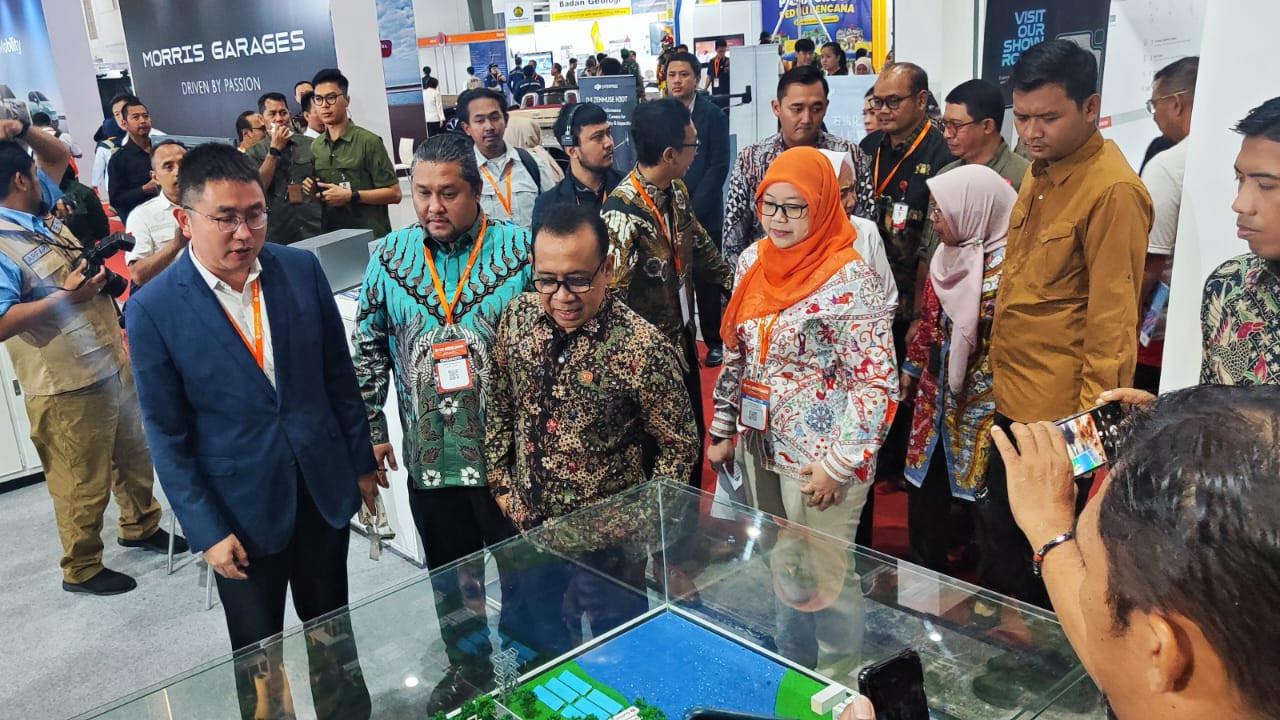 Jakarta Jadi Pusat Inovasi Penanggulangan Bencana Dunia, Mobile Charger di EDRR Indonesia 2025 Curi Perhatian
