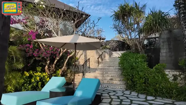 Potret Taman dan Kolam Renang Villa Maia Estianty di Bali