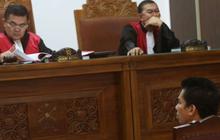 Di sidang hari ini, mucikari RA hadirkan artis & tokoh agama