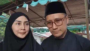Arie Untung Berduka, Ini Kronologi Sakit Ayah hingga Berpulang