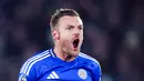 Jamie Vardy membuka skor di menit kedua. Bilal El Khannouss dan Patson Daka menambah gol di babak kedua, sementara West Ham hanya mampu mencetak satu gol lewat Niclas Fullkrug. (Mike Egerton/PA via AP)