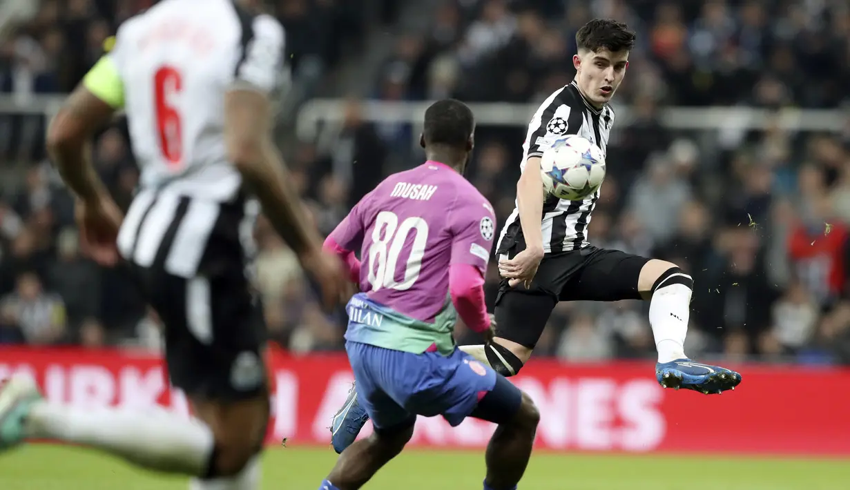 Di sisi lain, Newcastle menjadi juru kunci Grup F. (AP Photo/Scott Heppell)