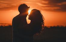 40 Kata-kata Bijak Menua Bersamamu dengan Pasangan, Romantis Bikin Hubungan Semakin Manis