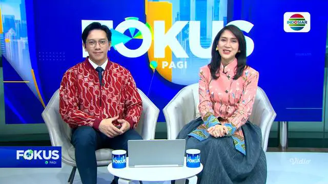 Simak informasi dalam Fokus Pagi edisi (02/10) dengan topik-topik pilihan sebagai berikut, Rumah Terbakar, Empat Remaja Tewas, Hujan Lebat dan Angin Kencang, Puluhan Rumah Rusak, Evakuasi Korban Ambruknya Musala Pesantren, Rebutan Pembeli, Dua SPG Be...