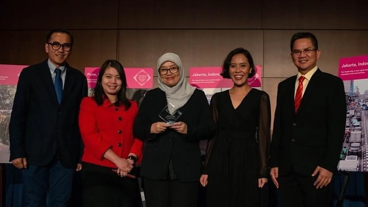 Pemprov DKI Jakarta menerima penghargaan Honorable Mention di STA 2020.