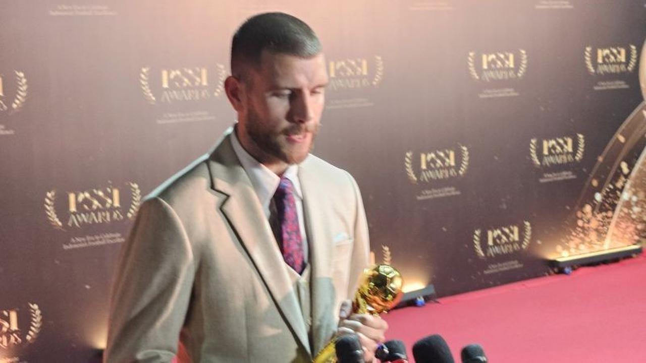 Maarten Paes Dinobatkan Kiper Terbaik PSSI Awards 2026, Ungguli Nama-Nama Top Nasional