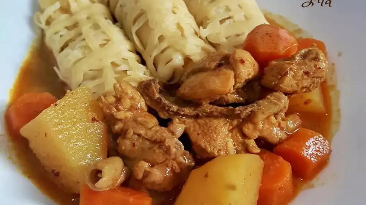 6. Kari Ayam Berkerisik