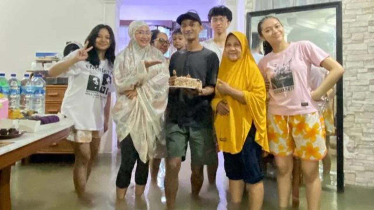 Hujan Deras, Rumah Mewah Pedangdut Ira Swara Terendam Banjir