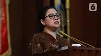 Ketua DPR RI Puan Maharani memberikan Kuliah Umum pada Upacara Wisuda Program Vokasi, Sarjana, Magister, Profesi, Spesialis dan Doktor Tahun Akademik 2019/2020 di Balairung UI, Depok, Sabtu (1/2/2020). Acara ini bersamaan dengan Peringatan Dies Natalis UI Ke-70. (Liputan6.com/Johan Tallo)